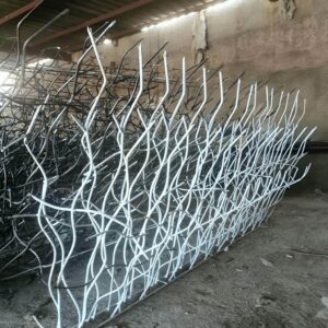 حفاظ شاخ گوزنی پایه بلند در شیراز