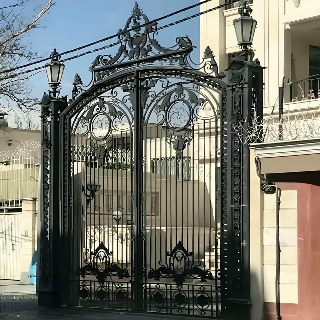 خرید درب فرفورژه ورودی پارکینگ متریال در شیراز