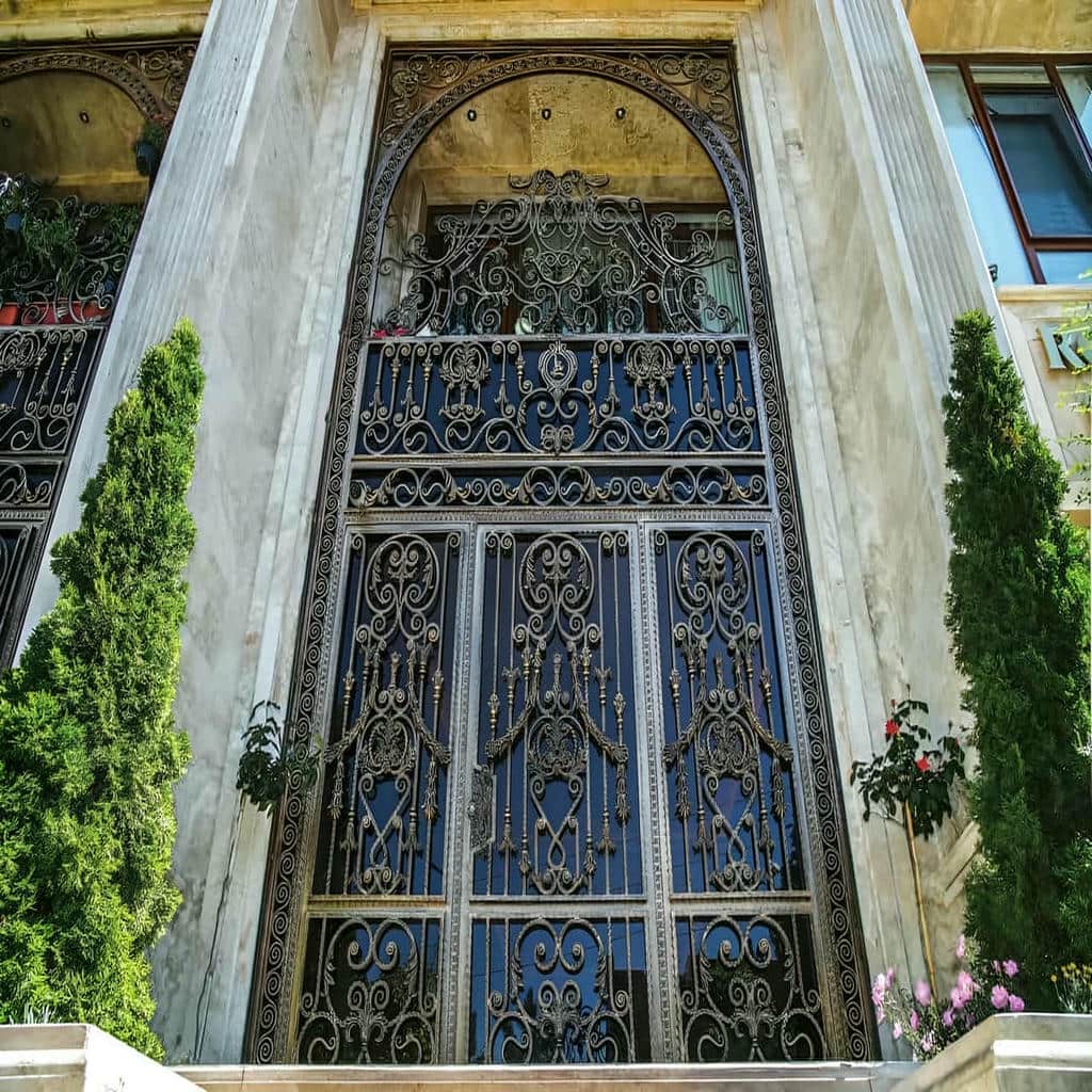 درب حیاط ساده شیک در شیراز