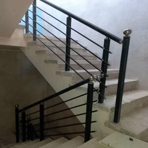 نرده استیل پروژه‌ای سفارشی در شیراز