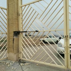 عیب یابی و رفع صدای زیاد جک درب پارکینگ در شیراز