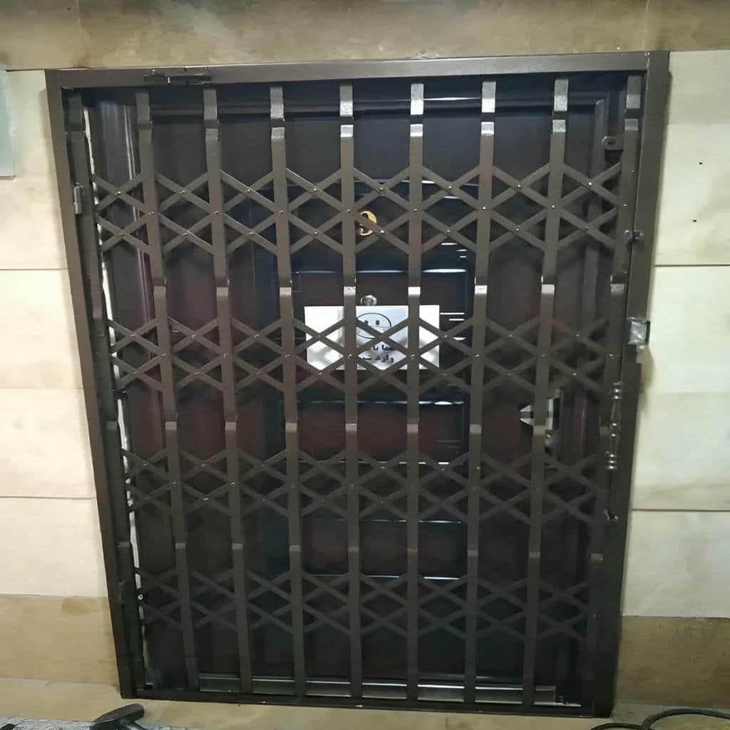 خرید گارد درب ورودی فلزی واحد با بررسی مدل در شیراز