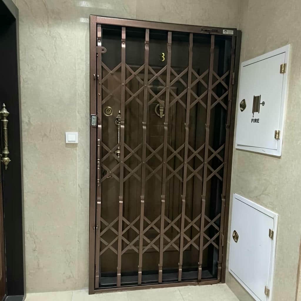 خرید درب آکاردئونی ضد سرقت آپارتمان با طرح متراکم در شیراز خرید درب آکاردئونی ضد سرقت آپارتمان با طرح متراکم در شیراز