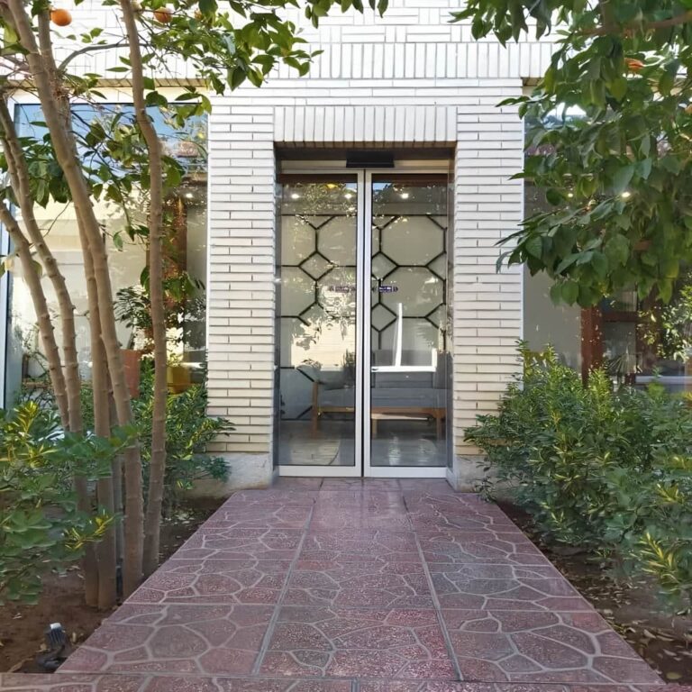 12 مدل درب اتوماتیک شیشه ای پرتردد مجتمع در شیراز 12 مدل درب اتوماتیک شیشه ای پرتردد مجتمع در شیراز