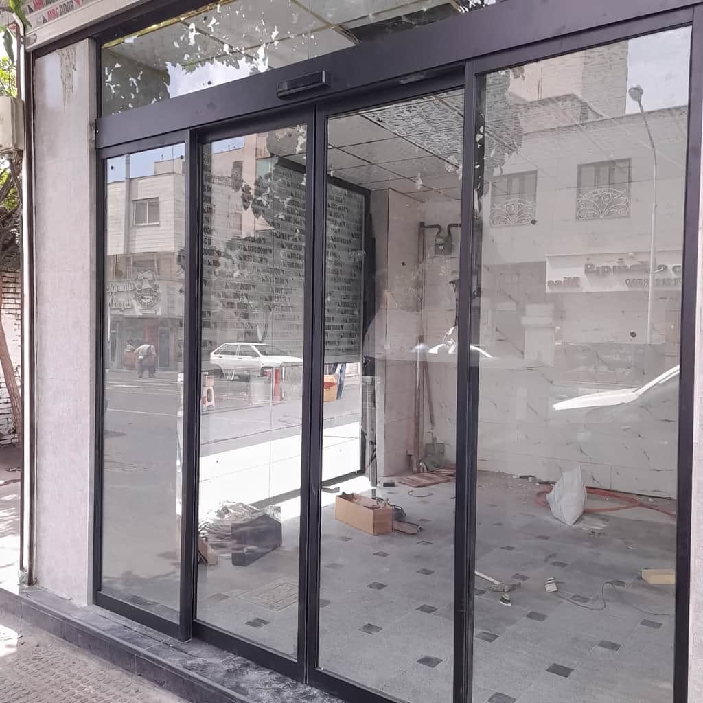 خرید درب اتوماتیک شیشه ای لولایی سنسوردار تک لنگه در شیراز خرید درب اتوماتیک شیشه ای لولایی سنسوردار تک لنگه در شیراز