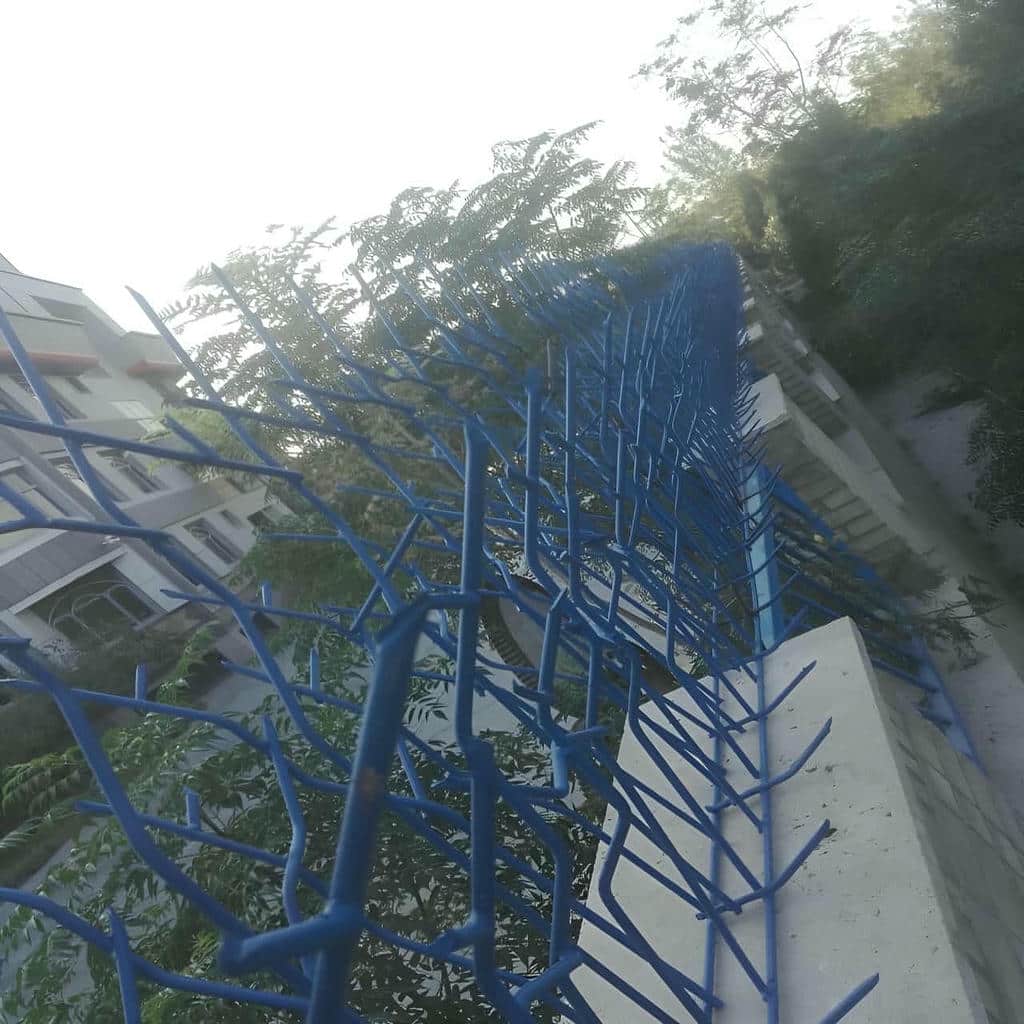 نصب نرده حفاظ شاخ گوزنی با پایه مناسب در شیراز