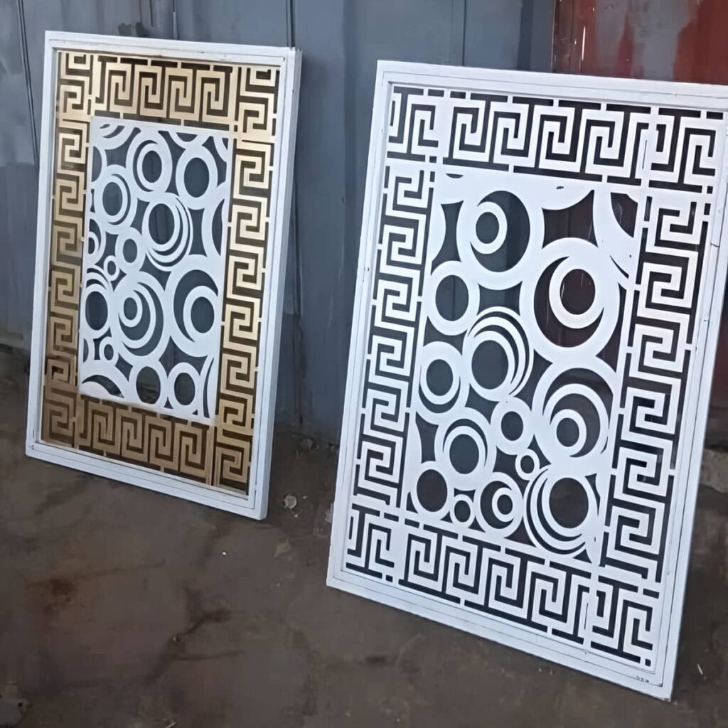 خدمات نصب حفاظ پنجره رنگی کوره ای مات در شیراز