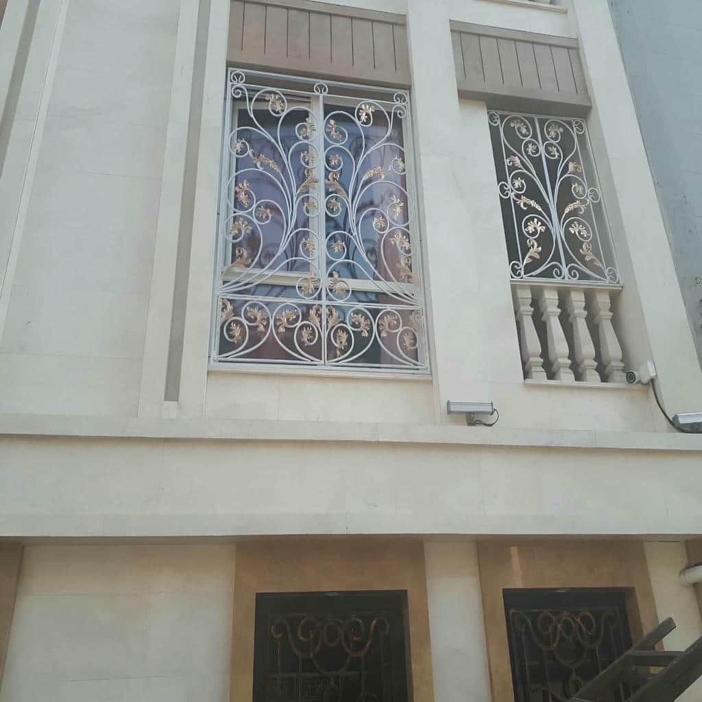 خرید حفاظ پنجره ویلایی نمای باغ برای پنجره عریض در شیراز