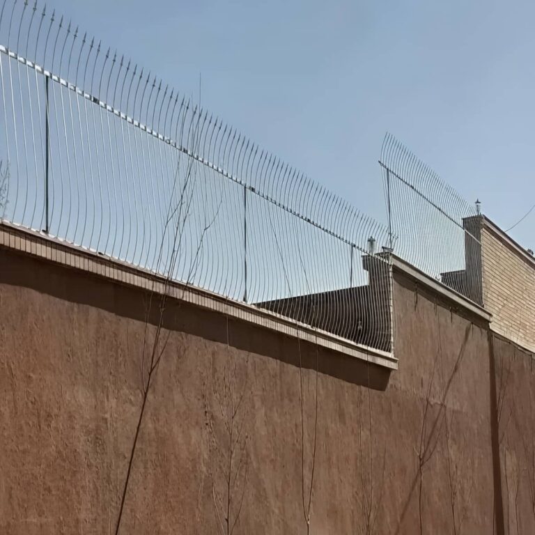 11 طرح حفاظ سرنیزه ای دیوار حیاط در شیراز