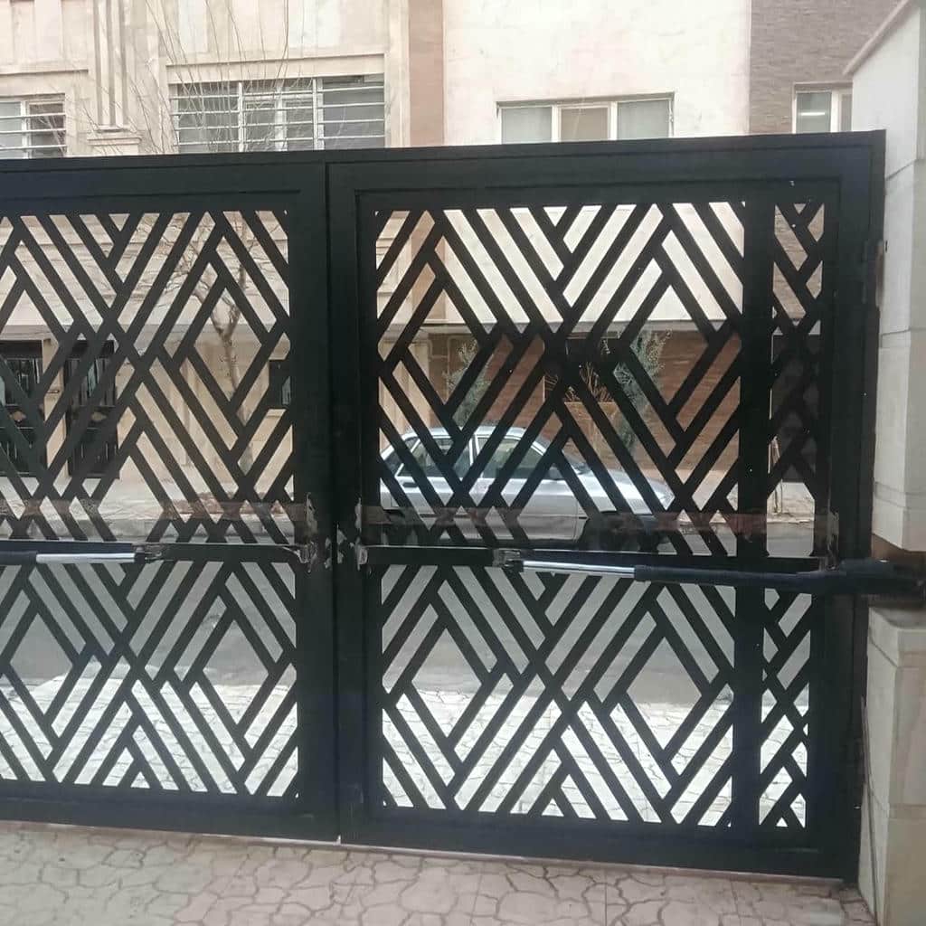 تعمیر جک درب پارکینگ سنگین کورس بلند و بررسی گیربکس در شیراز