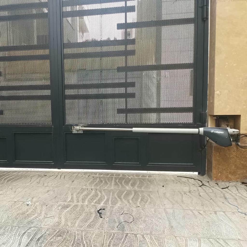 جک پارکینگی کم تردد با چشمی ایمنی در شیراز جک پارکینگی کم تردد با چشمی ایمنی در شیراز