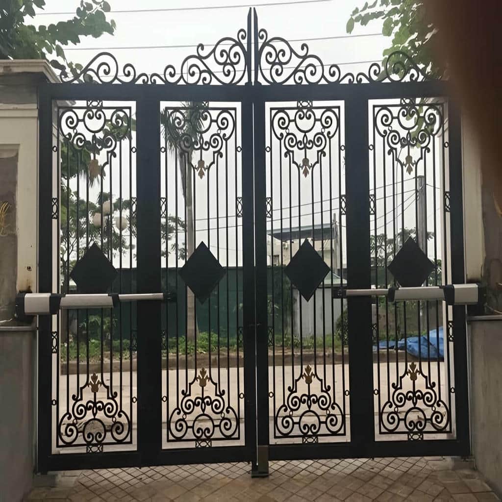 خدمات جک درب پارکینگ سنگین کورس بلند برای ورودی پرتردد در شیراز خدمات جک درب پارکینگ سنگین کورس بلند برای ورودی پرتردد در شیراز