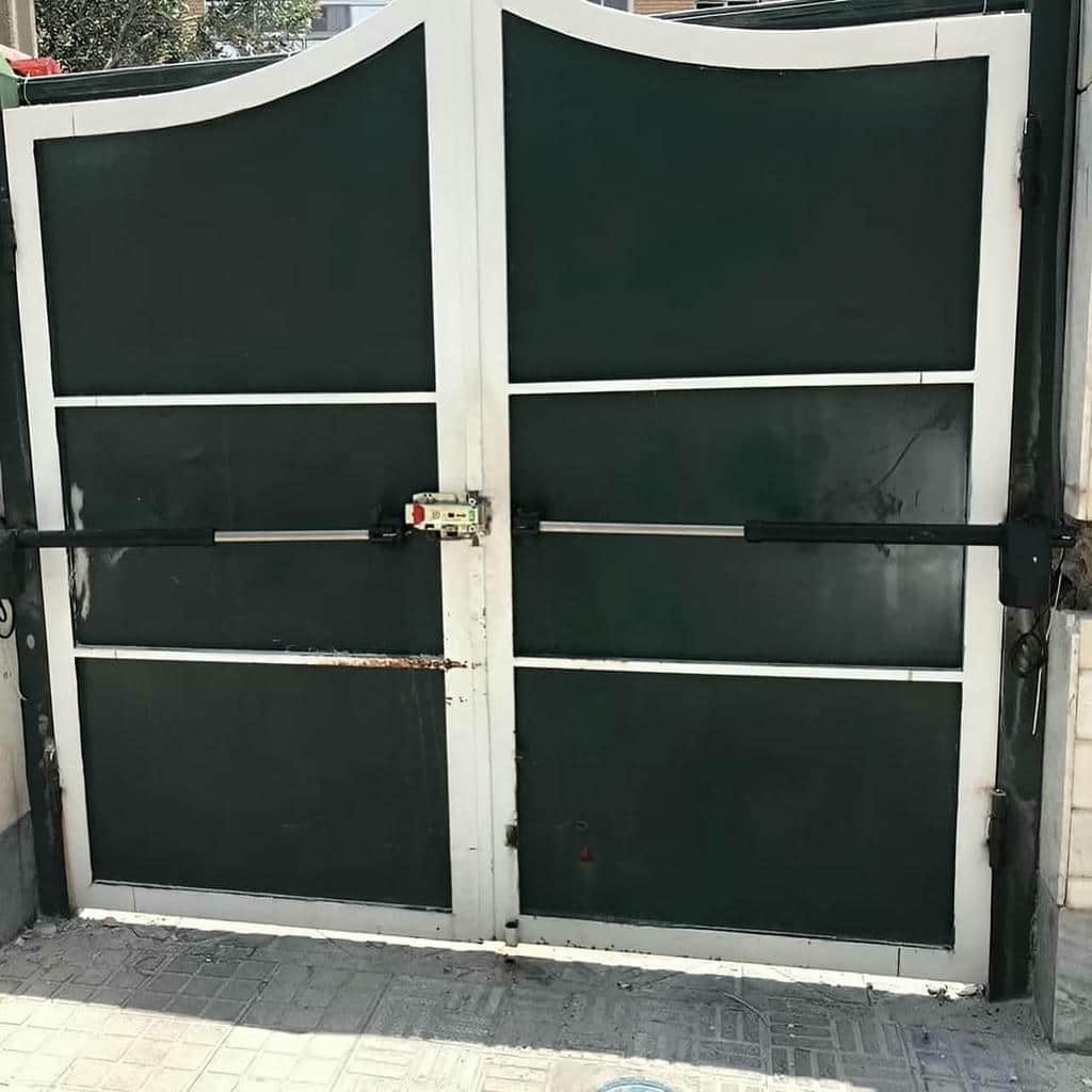 8 نمونه جک درب دو لنگه لولایی در شیراز