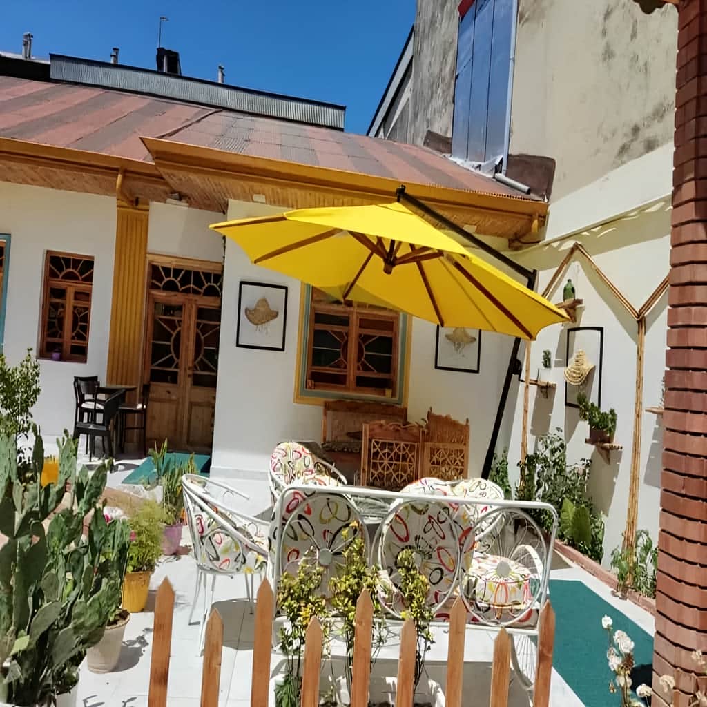 سفارش سایبان برقی حیاط در شیراز