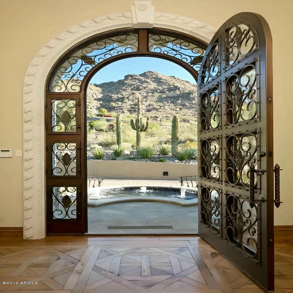 Wrought Iron Entrance Gate for Villa 119 فروش درب آهنی ساختمان نفررو با پوشش کامل در شیراز