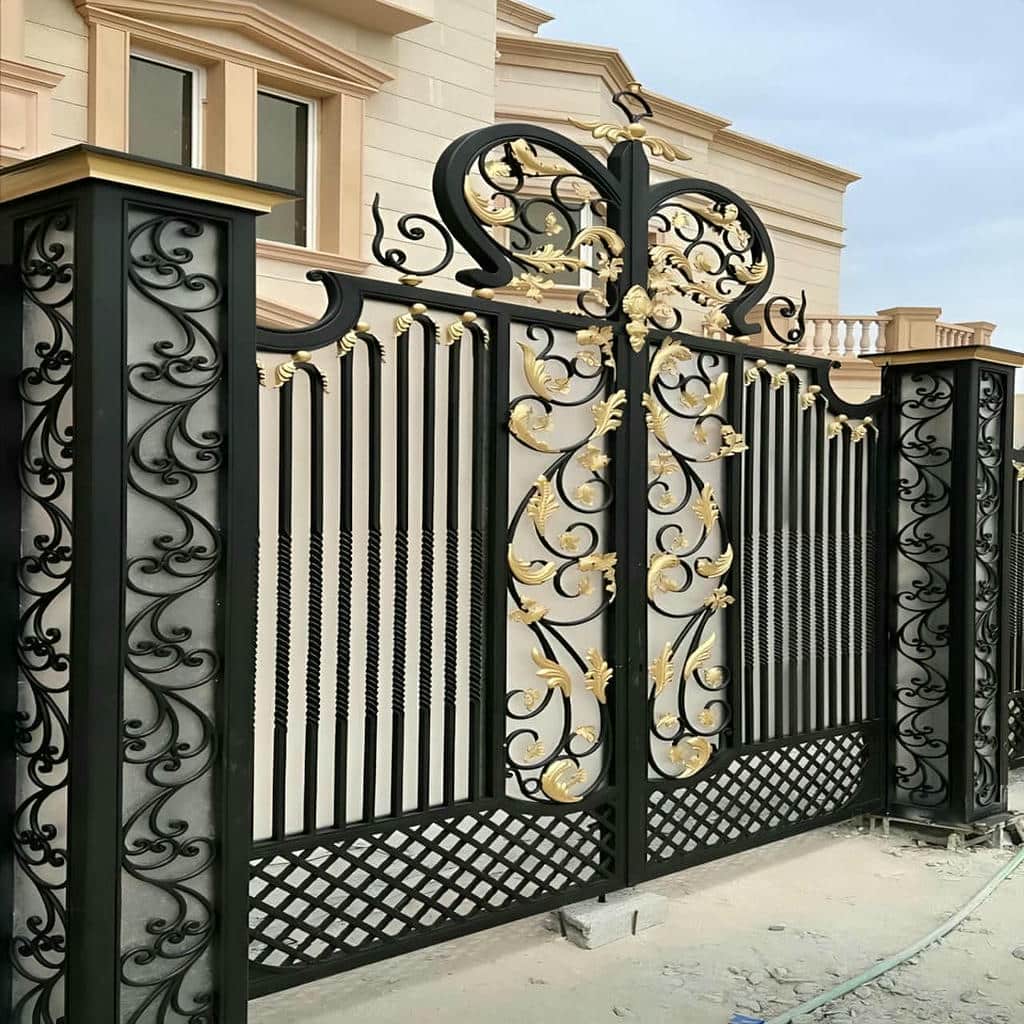 نصب درب ویلایی پارکینگ دو لنگه برای ورودی خودرو در شیراز نصب درب ویلایی پارکینگ دو لنگه برای ورودی خودرو در شیراز