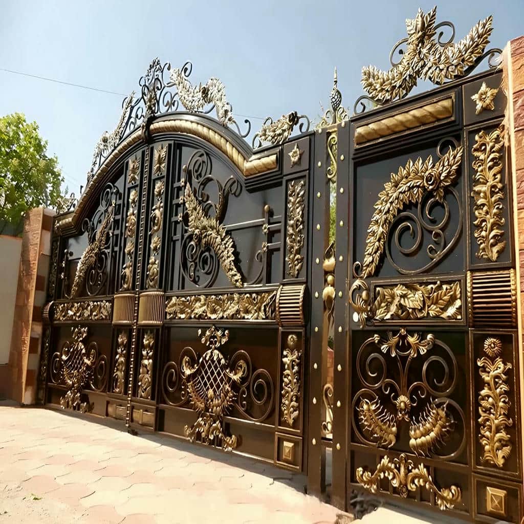 ساخت درب پارکینگ حیاط لولایی با پروفیل تقویت شده در شیراز