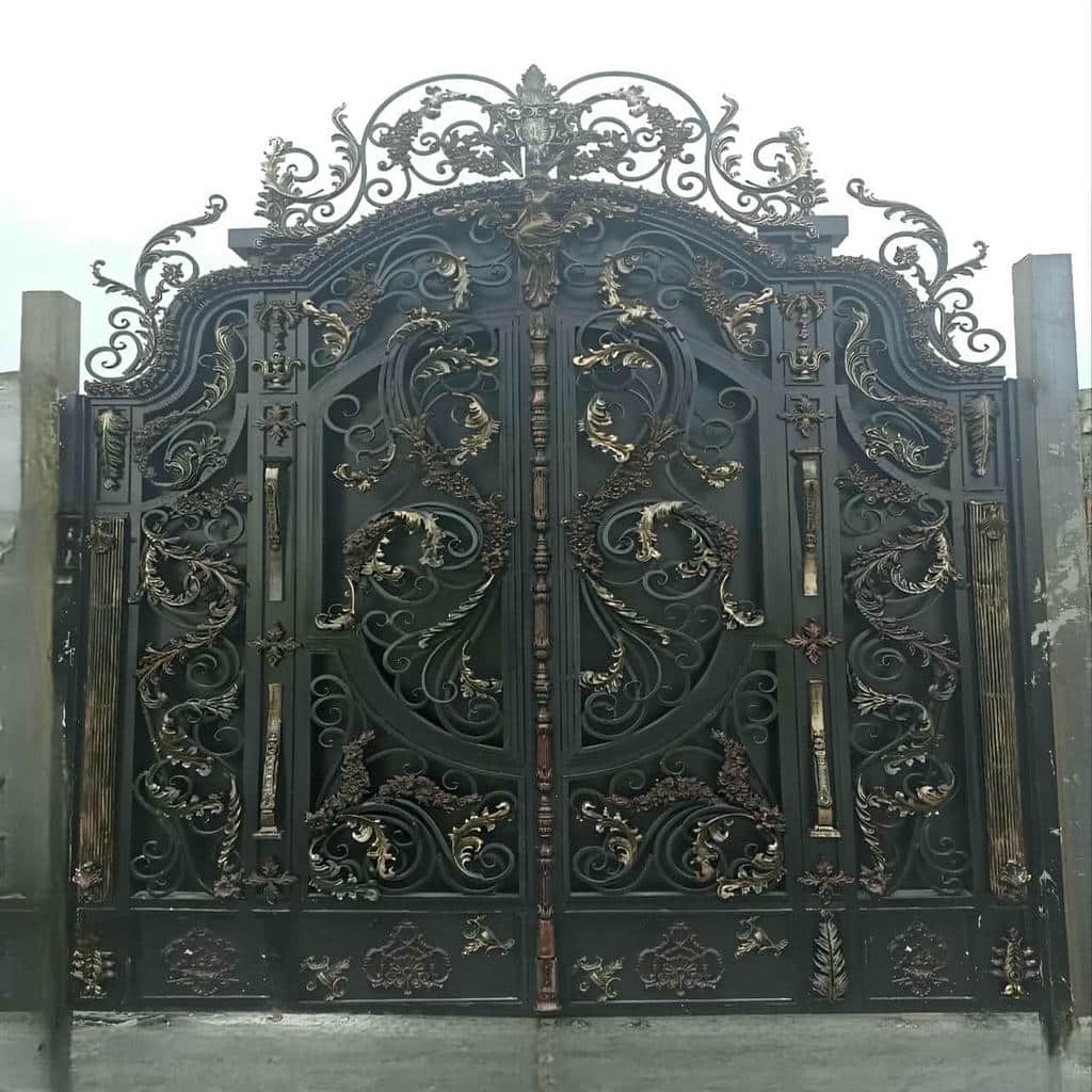 ساخت درب حیاط برش لیزری هندسی با پنل فلزی دقیق در شیراز