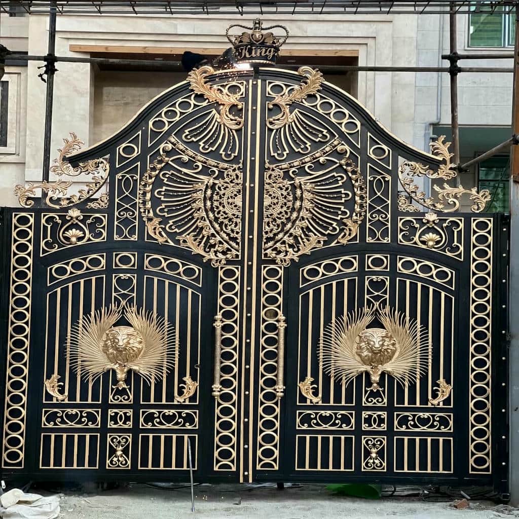 سفارش درب فلزی ساختمان مدل مدرن برای ورودی اصلی در شیراز