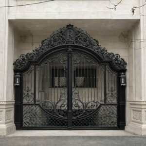 6 نمونه درب آهنی شیک ورودی حیاط در شیراز