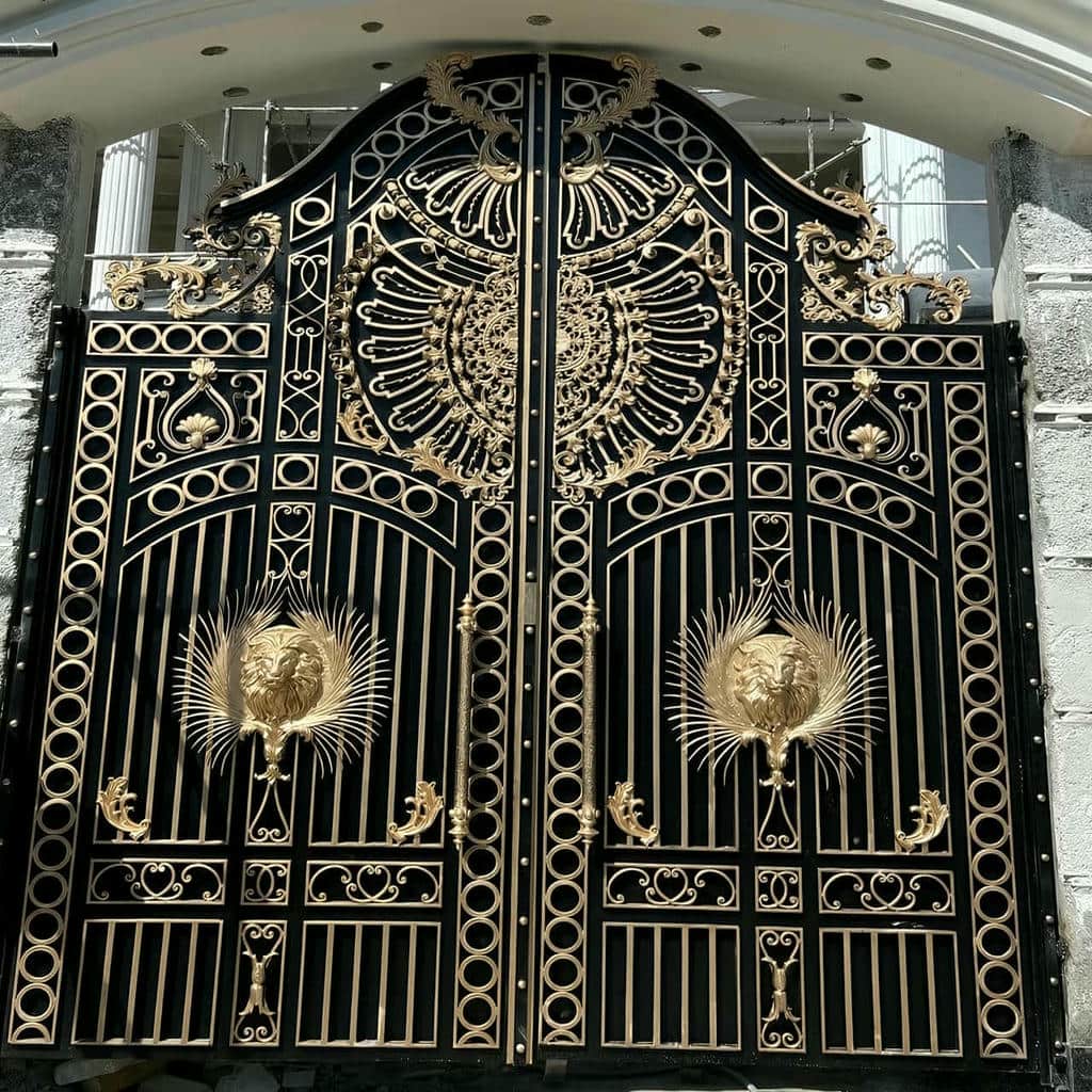 ساخت درب پارکینگ آهنی ساده قاب دار با پروفیل مقاوم در شیراز
