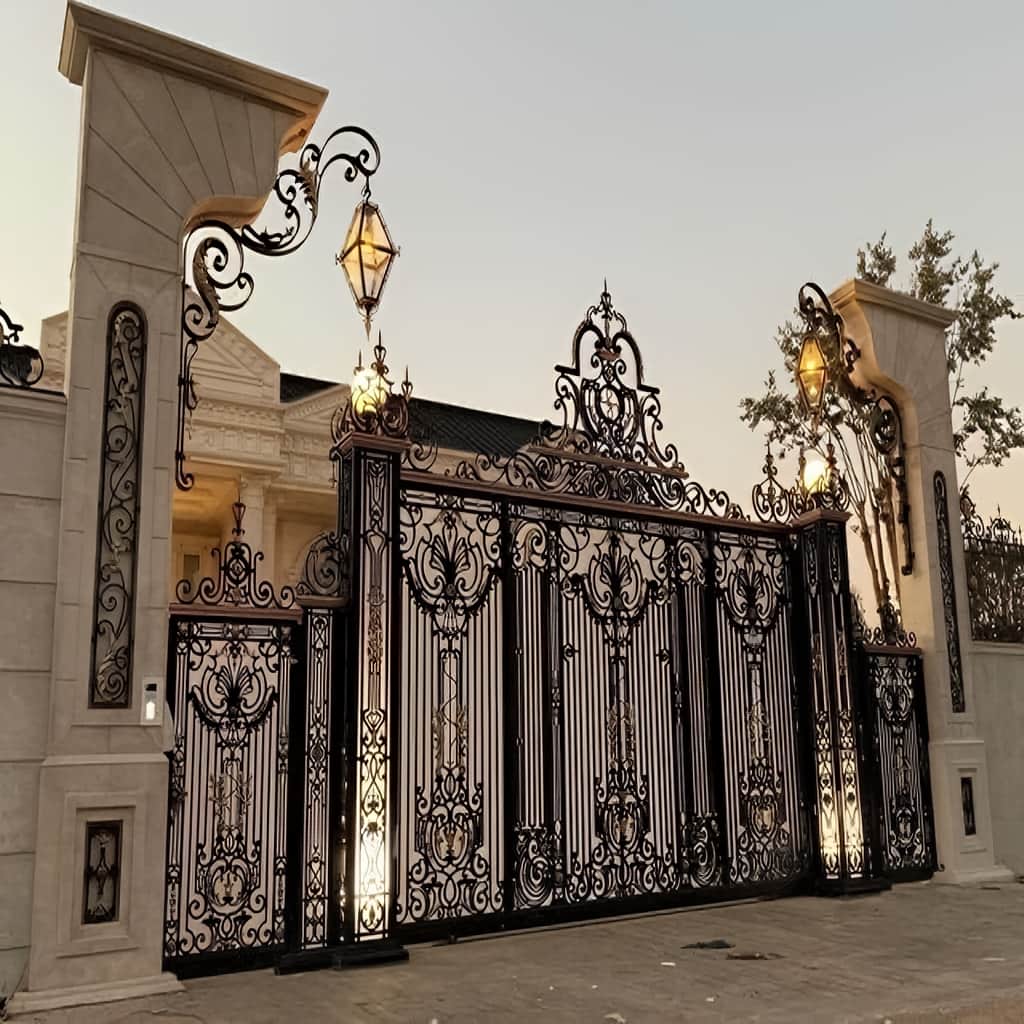 خرید درب فلزی حیاط دو لنگه برای ورودی ویلایی در شیراز خرید درب فلزی حیاط دو لنگه برای ورودی ویلایی در شیراز