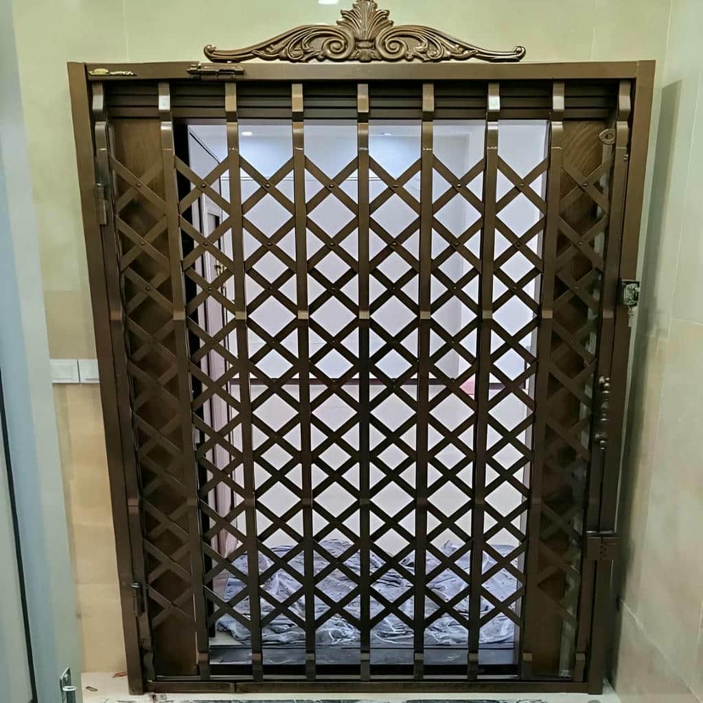 حفاظ درب ضد سرقت نصب شده در شیراز
