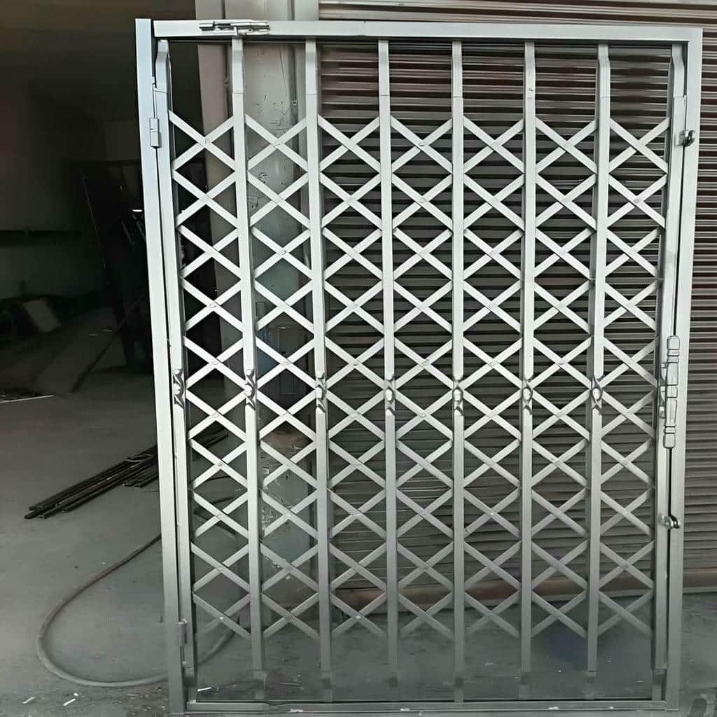 حفاظ متحرک شیراز ورودی آپارتمان