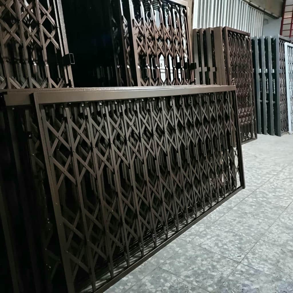 گارد آکاردئونی با ساختار فلزی مقاوم