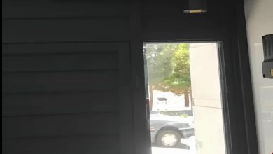 جک پارکینگ ایرانی نصب شده روی درب فلزی شیراز